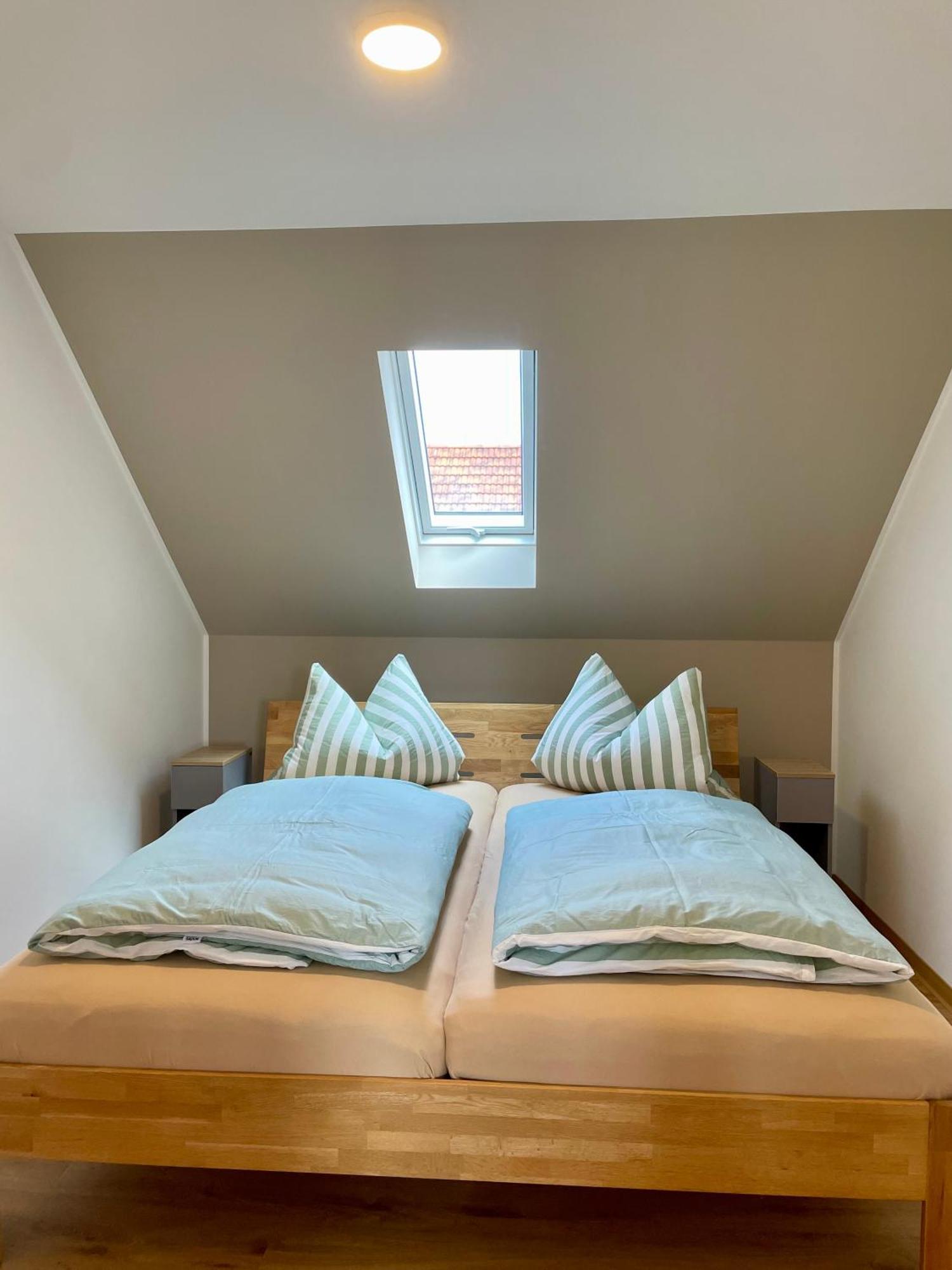 Stadtoase Geraeumige Gaestewohnungen Mit Balkon, Komfort, Modernitaet Und Ruhe, Fuer Monteure Geeignet, Free Wifi Frankenberg Luaran gambar